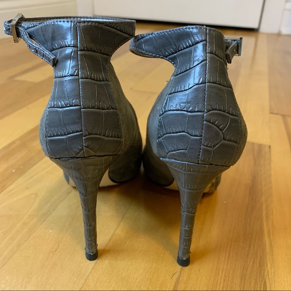 Sam Edelman ankle strap pumps - Picture 6 of 6